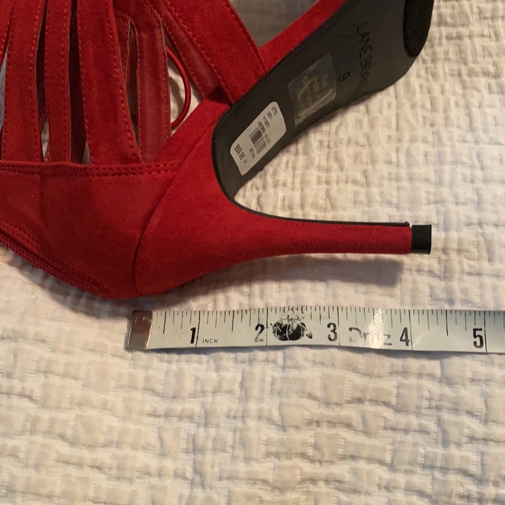 Red Heels - Picture 6 of 8